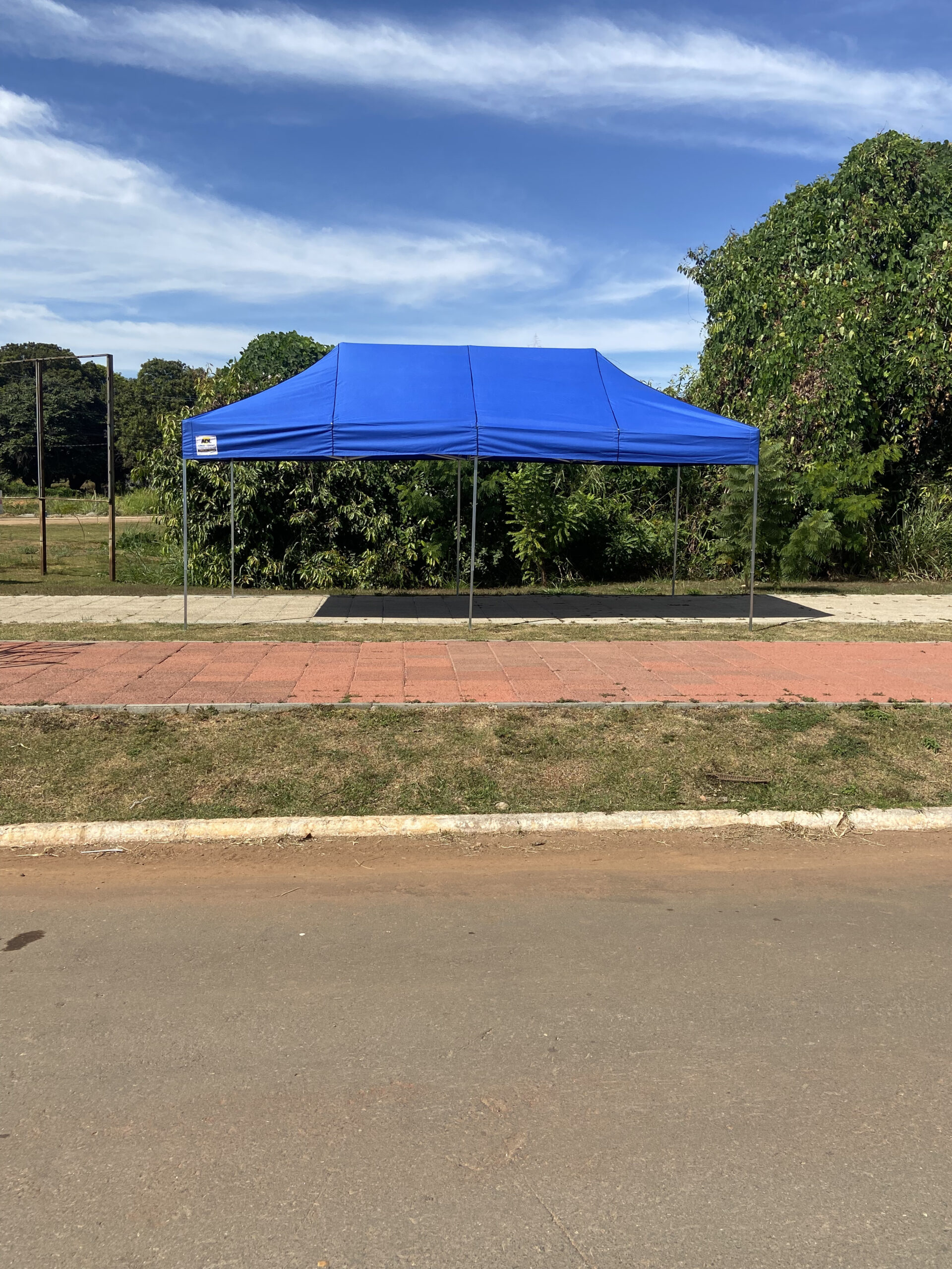 Tenda Sanfonada Nylon 6x3 - Imagem 3
