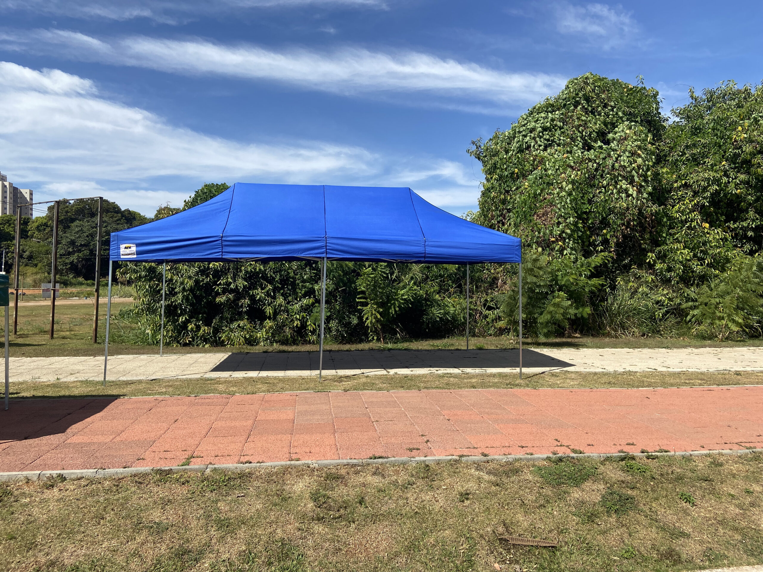 Tenda Sanfonada Nylon 6x3 - Imagem 8