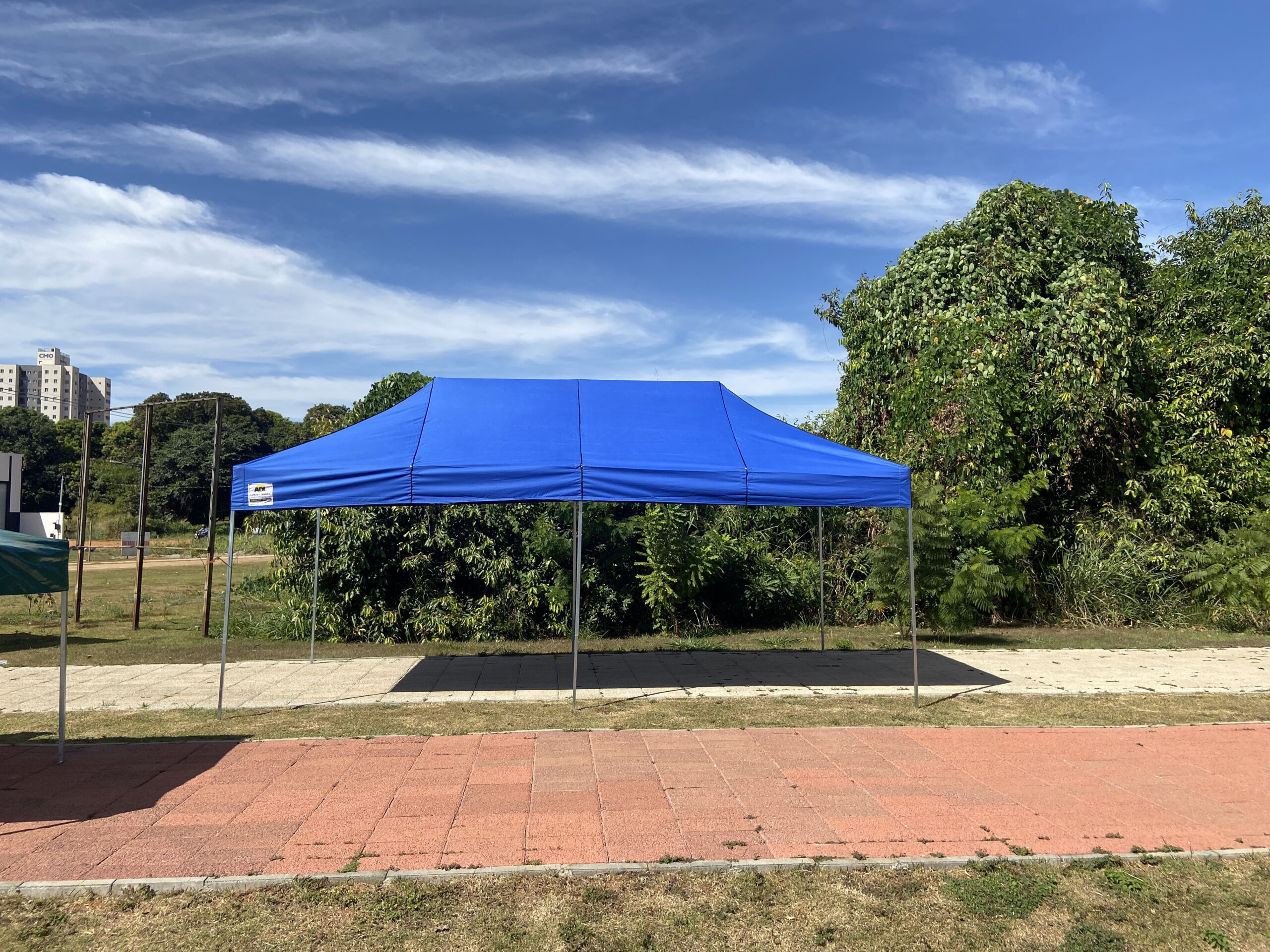 Tenda Sanfonada Nylon 6x3 - Imagem 9