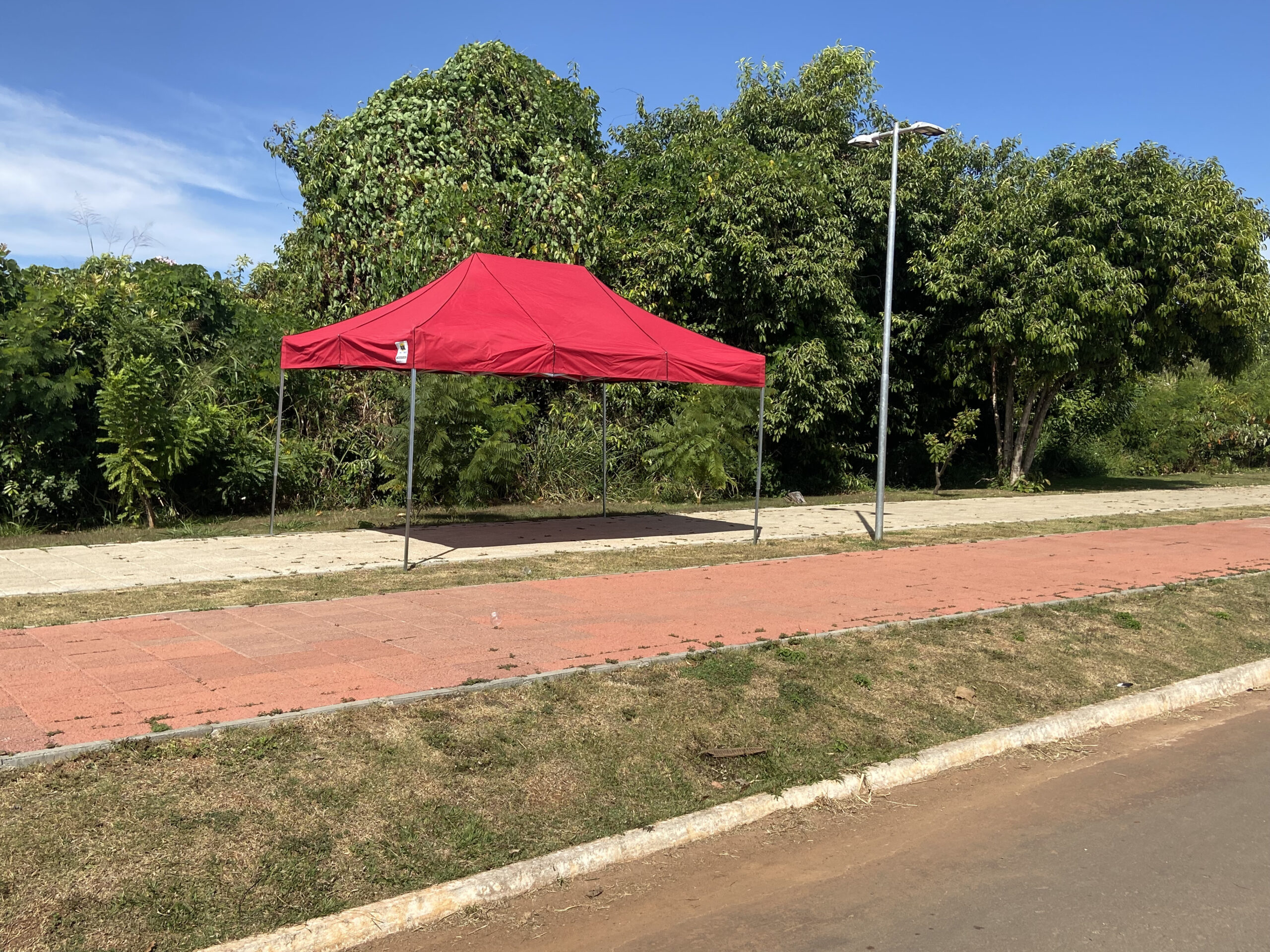Tenda Sanfonada Nylon 4,5x3 - Imagem 20